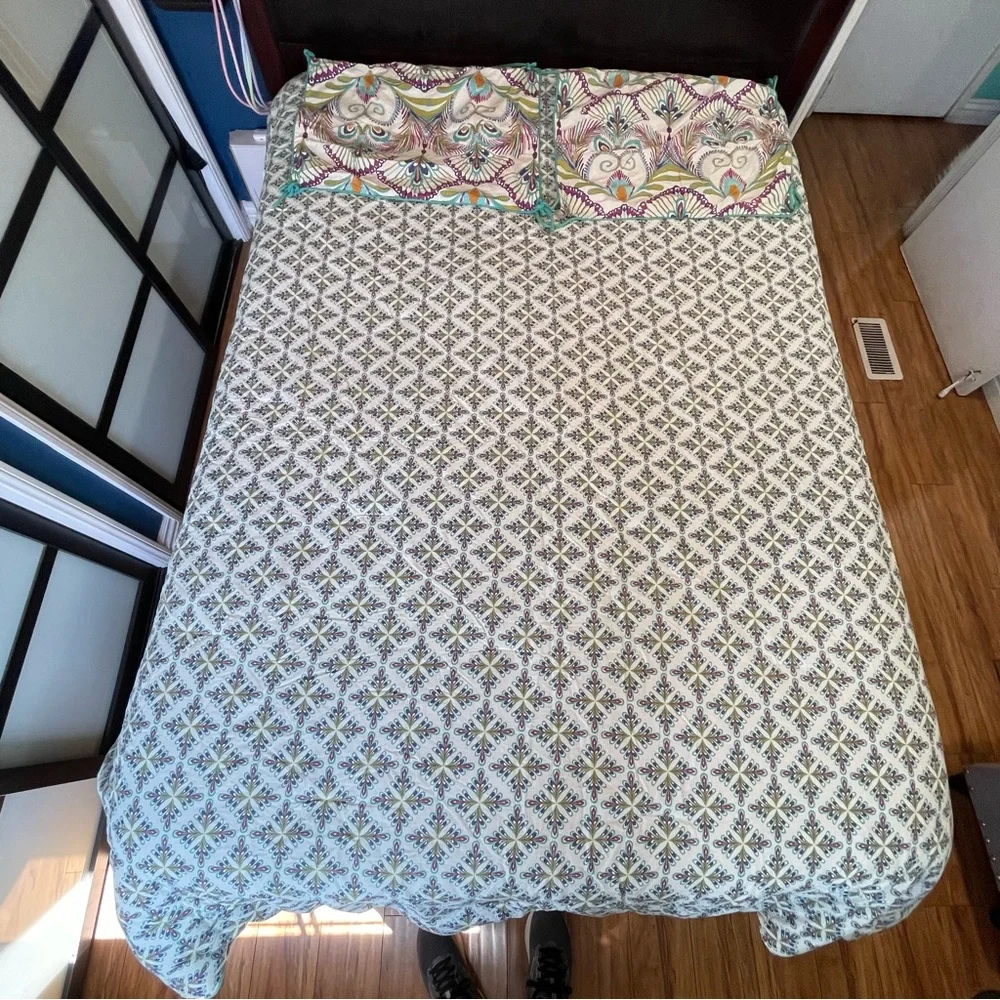Boho Boutique “Beach Babe” Reversible Comforter Set.